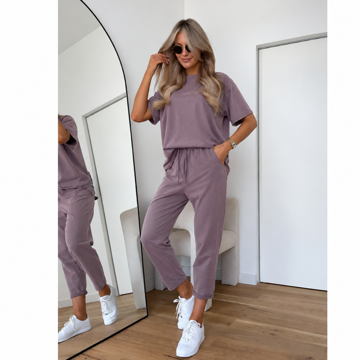 Women's Two-Piece Loungewear Set | Breathable Comfort | Contoured Silhouette