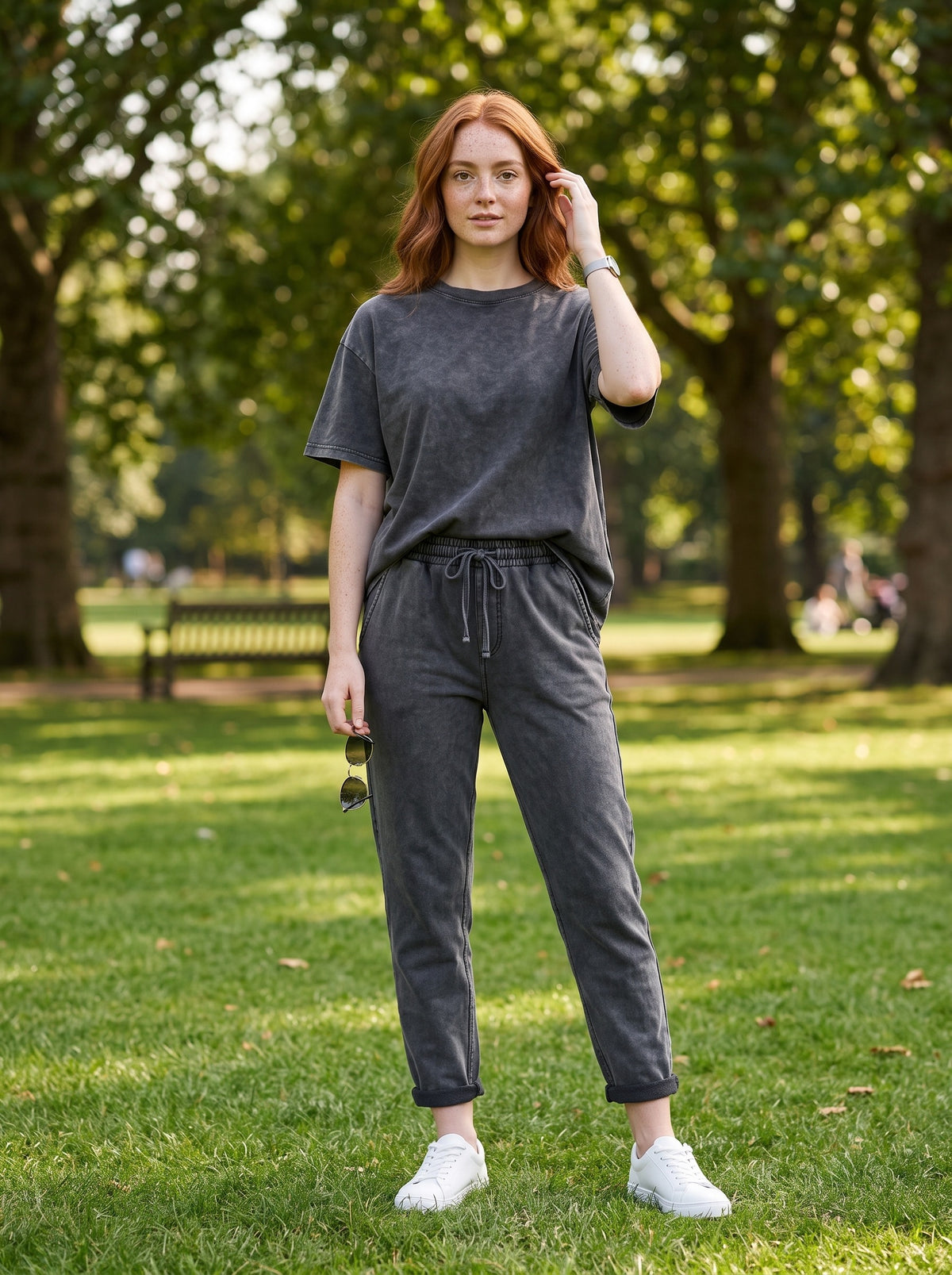 Women's Two-Piece Loungewear Set | Breathable Comfort | Contoured Silhouette